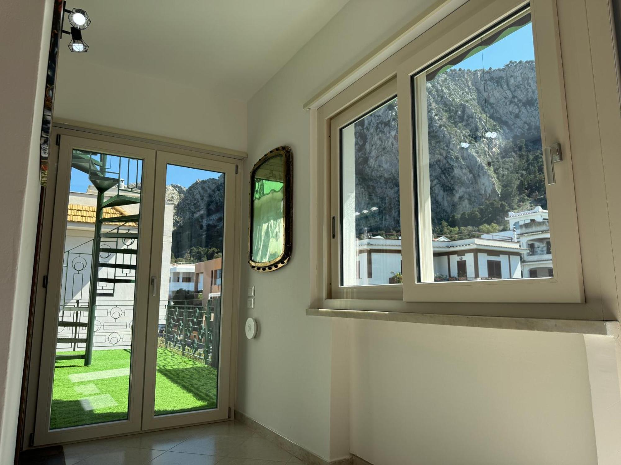 Mondello Luxury Apartment ปาแลร์โม ภายนอก รูปภาพ